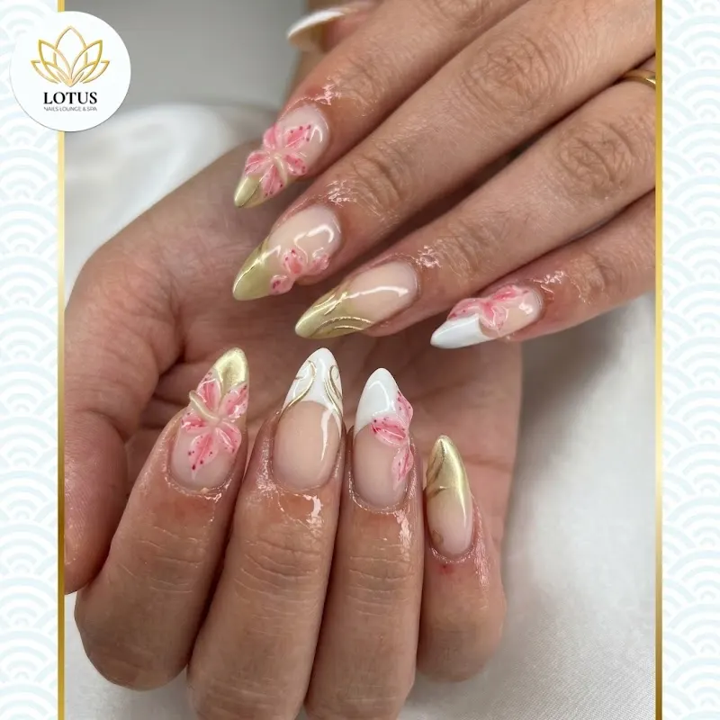Lotus Nails Lounge & Spa — Nail salon in Santa Maria